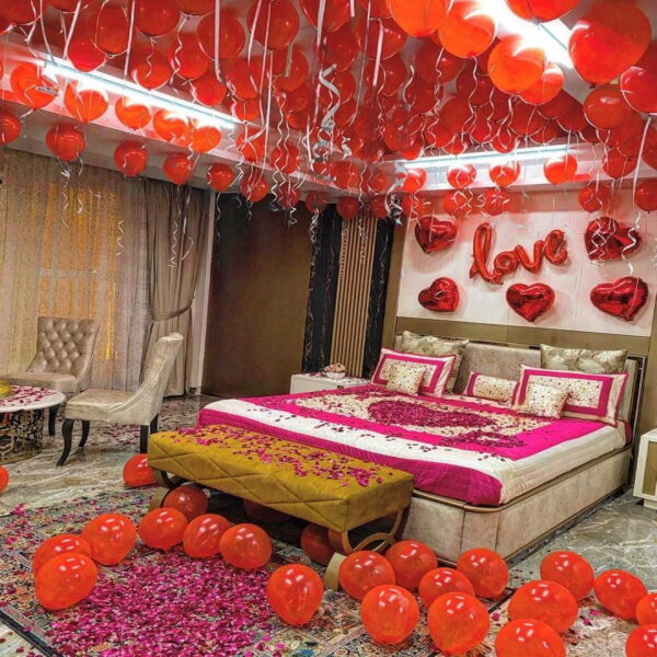 RED BALLOON DECORATION